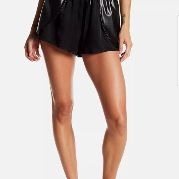 BLANKNYC Denim Faux Leather  Waist Shorts small - Picture 2 of 11